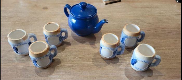 Service à thé vintage bleu lavande – Théière et 6 tasses en
