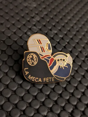 Pin's Peugeot Méca fête Sochaux daté