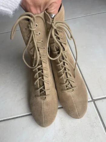 Bottines à lacets Zara 36