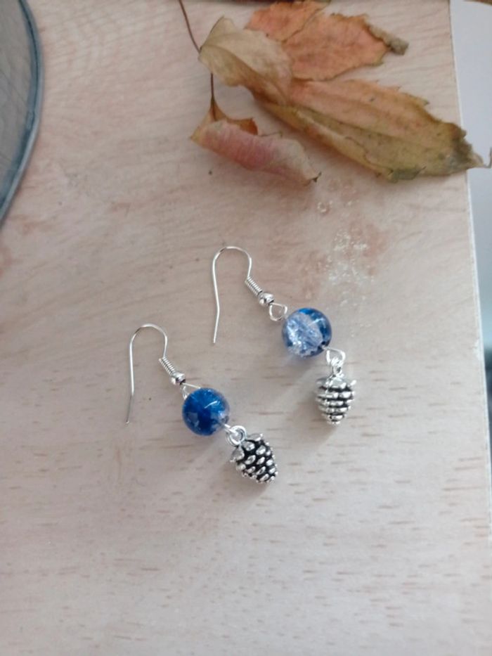 Boucles d'oreilles pomme de pins