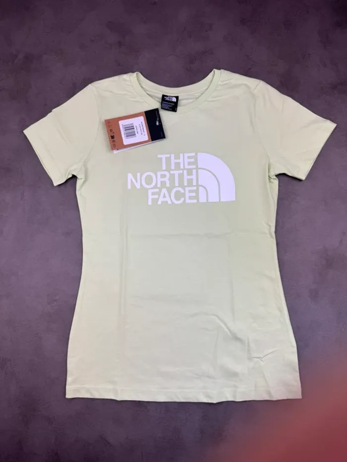 T-shirt The North Face Cintré Vert Menthe Neuf Taille S