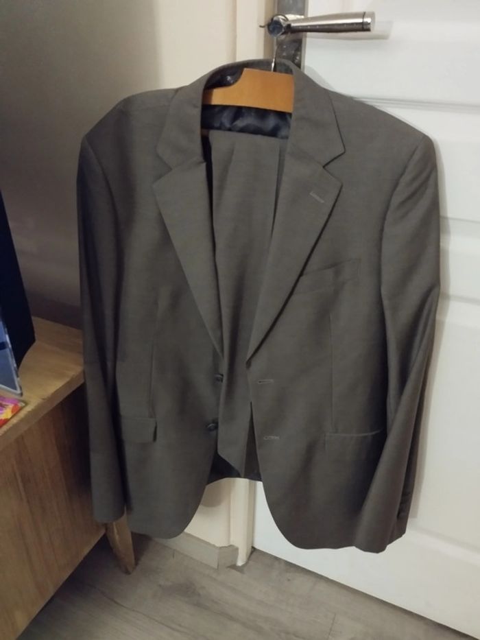 Costume complet gris Taille S - photo numéro 2