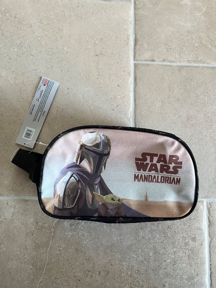 Trousse de toilette star Wars the Mandalorian