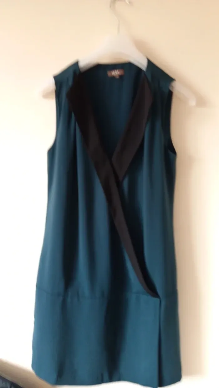 Robe verte GDM taille 36