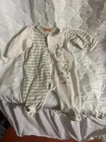Pyjama taille 3mois marque biloba