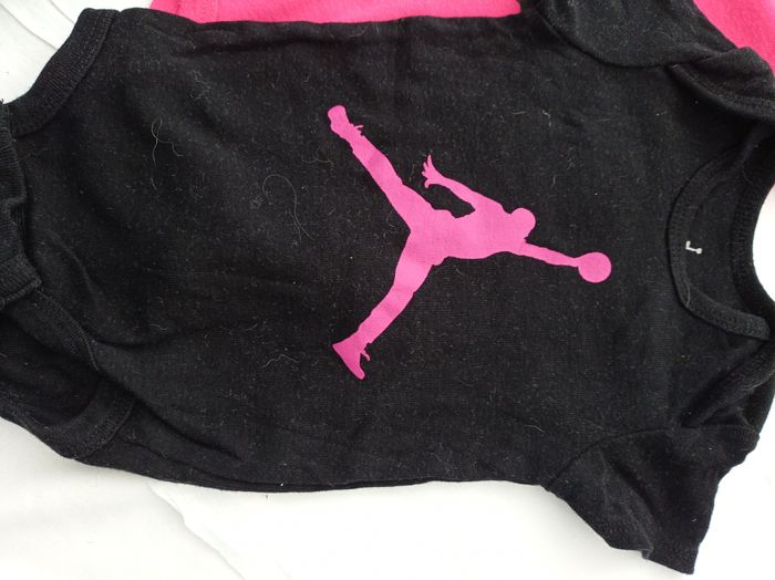 six bodies couleurs  6 mois Réf R198 B6 - photo numéro 5