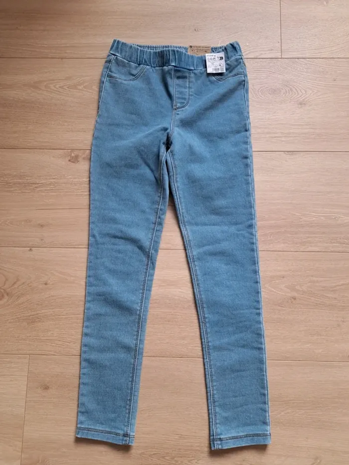 Jegging neuf kiabi 10A