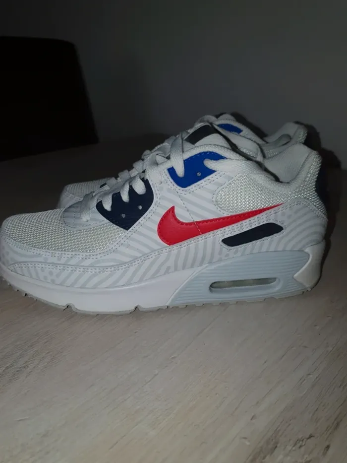 Air Max 90 GS 38.5 - photo numéro 4