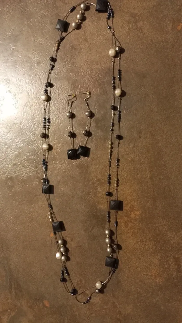 Sautoir & Boucles d'oreilles