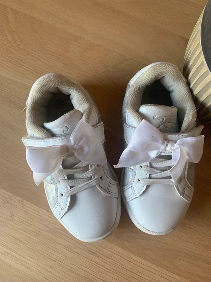 Tennis blanche airness taille 24 - photo numéro 2