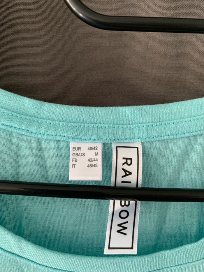 T-shirt taille 42 - photo numéro 3