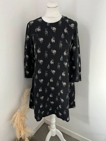 Robe à motifs noire HM XS comme neuve