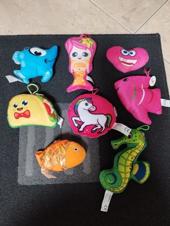 Lot de 8 petites peluches