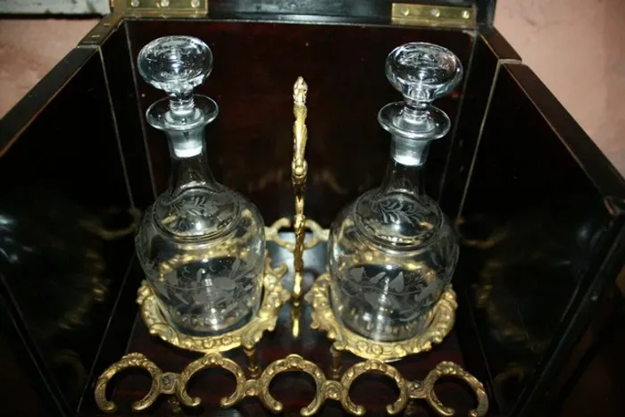 Cave a liqueur - photo numéro 3