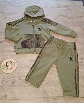 Ensemble adidas neuf