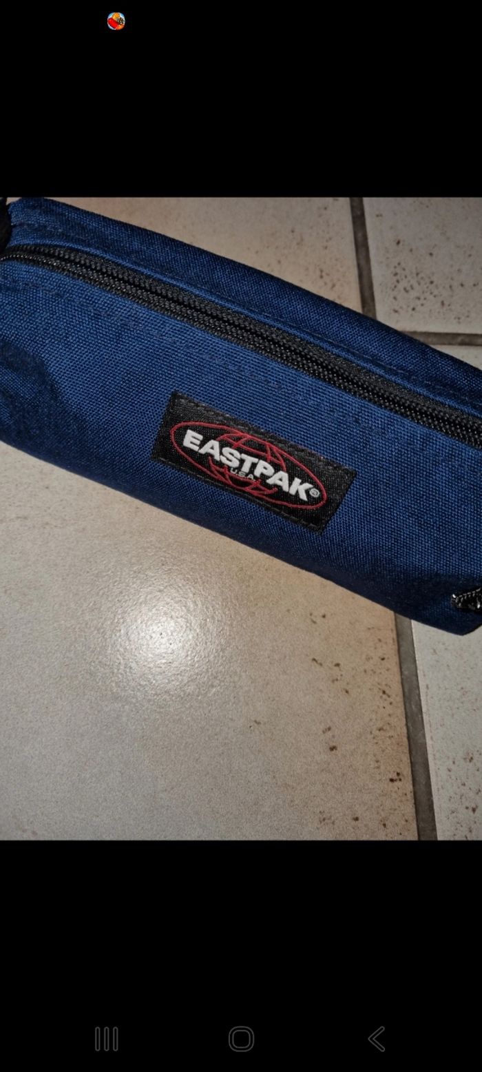 trousse EASTPAK - photo numéro 2