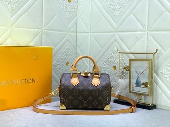 Louis Vuitton  M46881