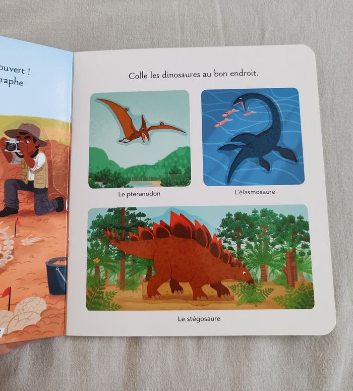 Autocollant dinosaures livre - photo numéro 2