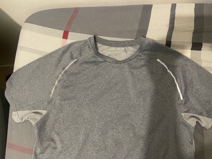 T-shirt gris primark à vendre - photo numéro 2