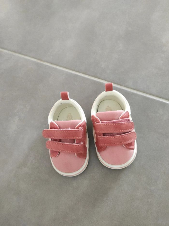 Chaussures bébé 3-6 mois - photo numéro 3