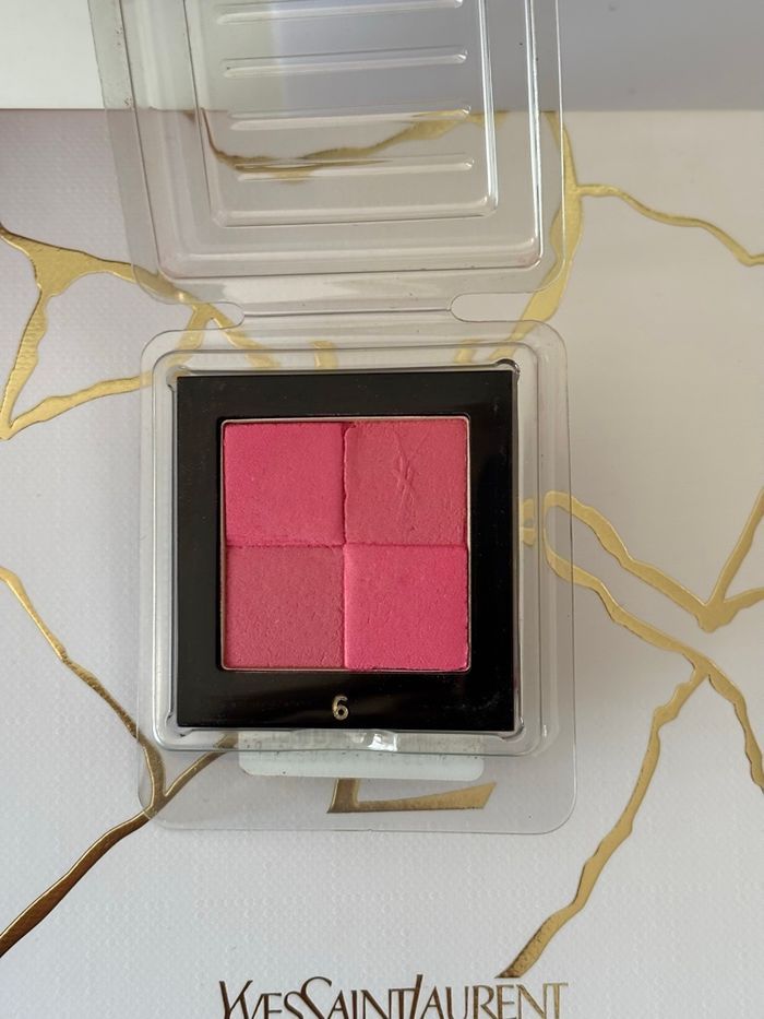 Yves saint Laurent -maquillage -parfume - photo numéro 7