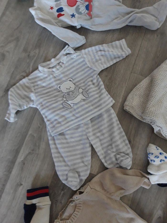 Gros lot 3 mois garçon hiver 40 pièces - photo numéro 3