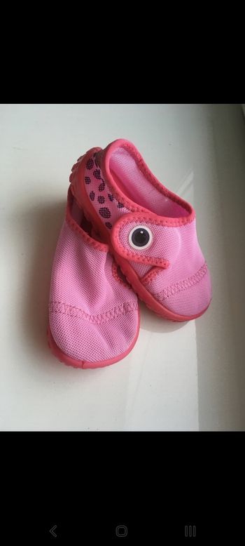 Chaussures de piscine/plage, pointure 24-25.