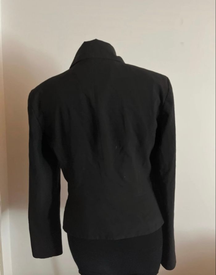 Blazer noir taille M de chez camaïeu en très bon état - photo numéro 4