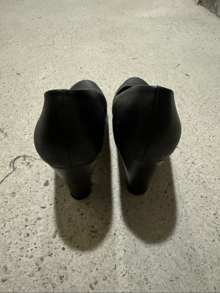 Escarpins noirs - photo numéro 3