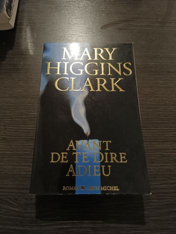 MARY HIGGINS CLARK
