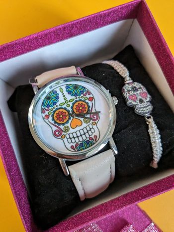 Montre et bracelet tête de mort