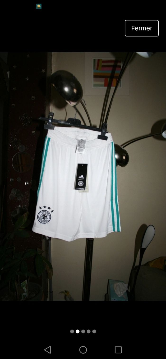🌸Short blanc Allemagne Extérieur aux trois bandes Taille XS / 34 ou 16 ans  "Adidas" Neuf 🌸 - photo numéro 2