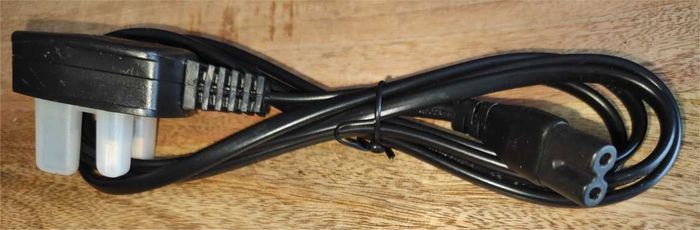 Câble d’alimentation UK 1,5 m - photo numéro 2