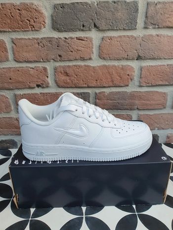 Nike Air Force 1 (37.5)