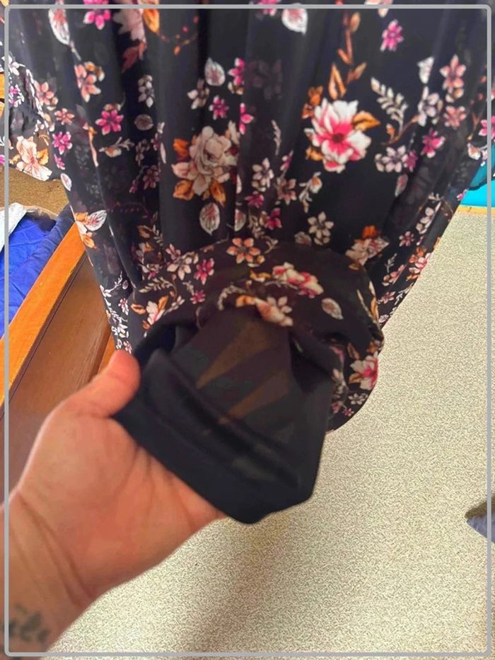 Magnifique robe taille 50/52marque C&A neuve sans étiquette - photo numéro 3