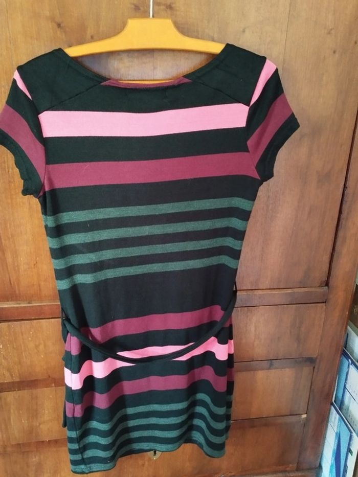 🌹Robe pull rayée moulante - Taille 38 - Cache Cache 🌹 - photo numéro 2