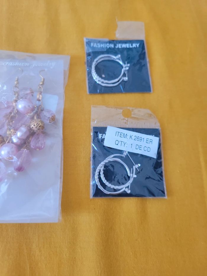 Lot paire de boucle d'oreilles percé perles créole pendentif - photo numéro 4