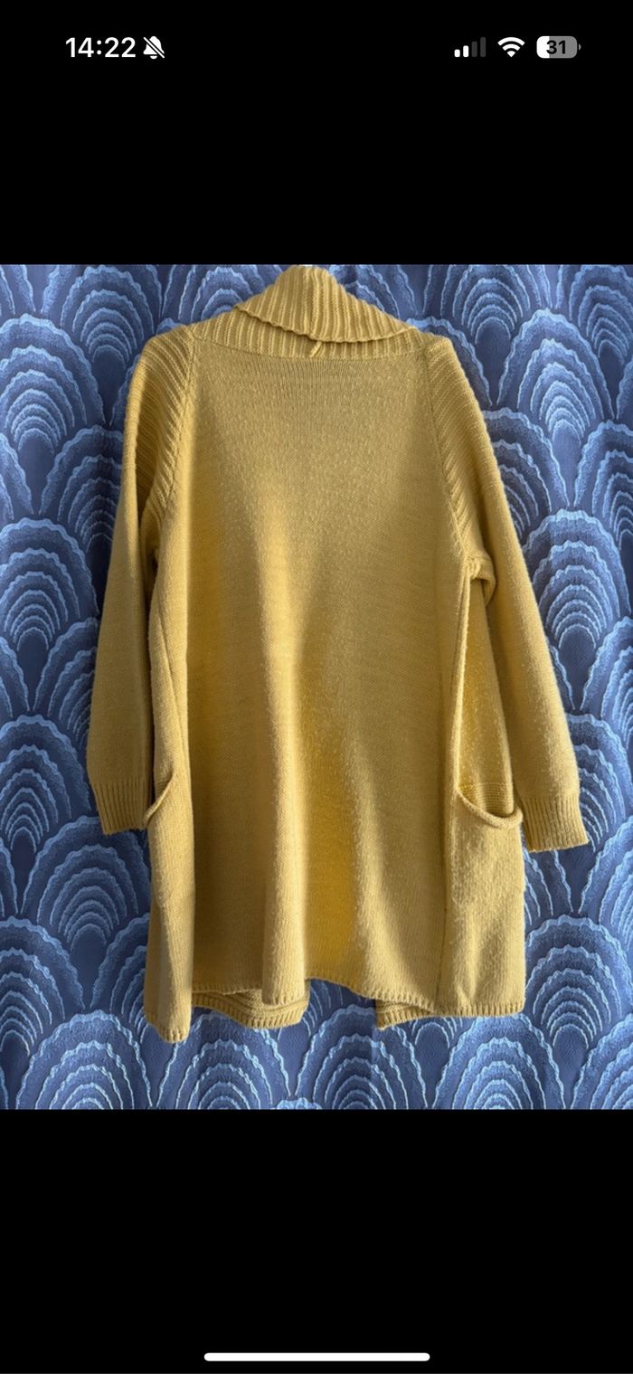 Gilet en laine jaune - photo numéro 2