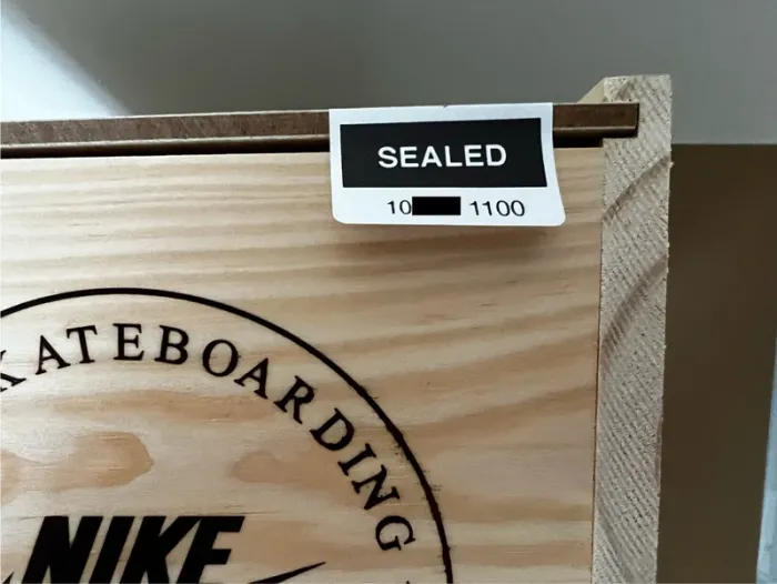 Nike SB Dunk Low Riot Skateshop Spécial Box - 44 - photo numéro 15