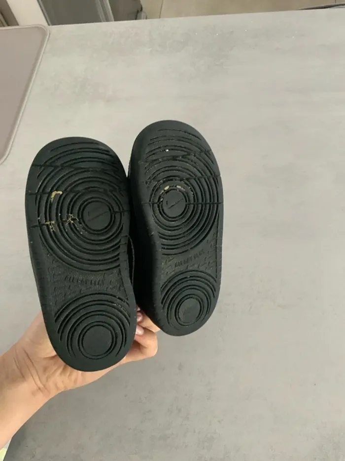 Baskets noir air force 1 nike 23.5 - photo numéro 3