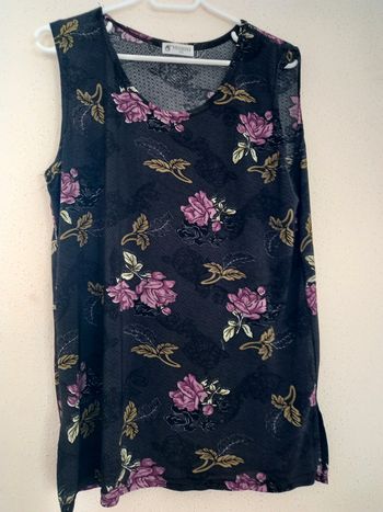Débardeur noire avec fleurs Taille : XXL
