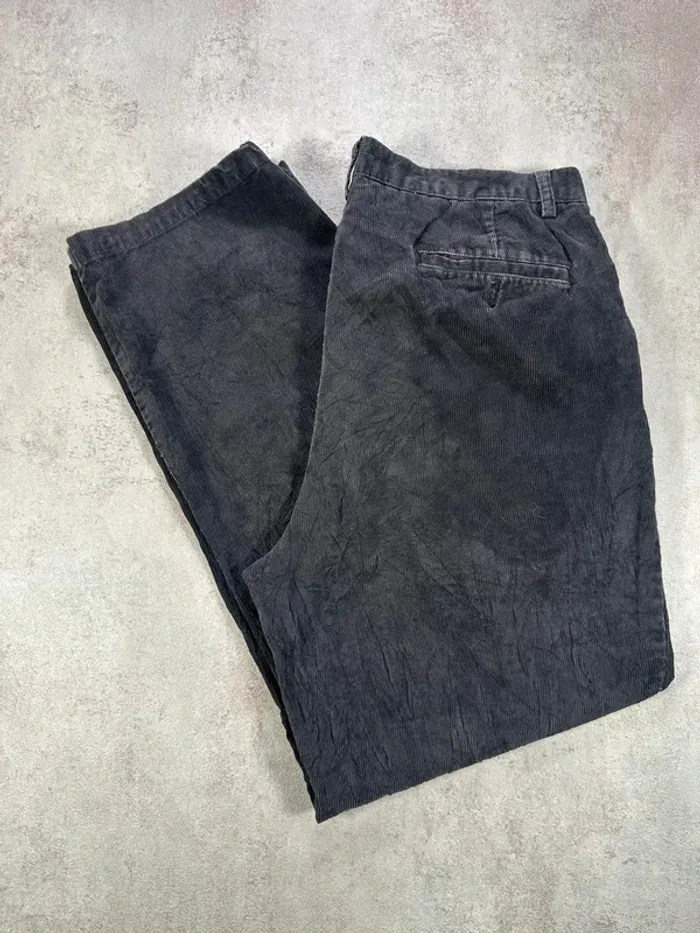 Pantalon En Velours Côtelé / Corduroy profilo ample coton gris fonce texture discret taille W38 L32