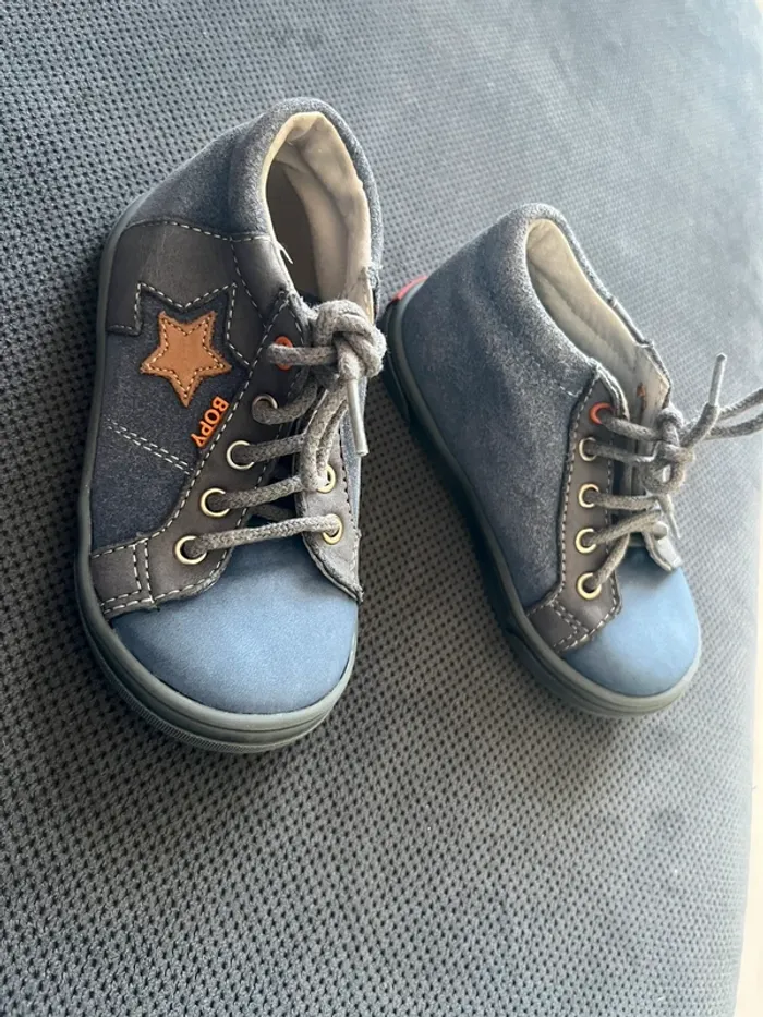 Chaussure pointure 22