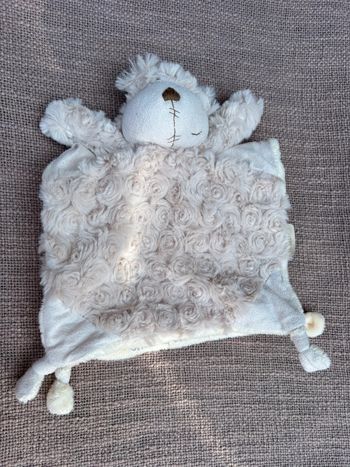 Grand doudou ourson en bouclette beige