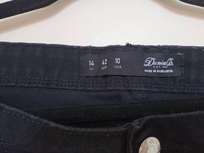 Short en jean noir - photo numéro 4