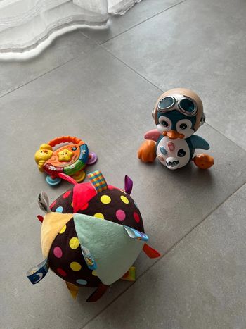 Jeux jouets bébé enfants 1er âge