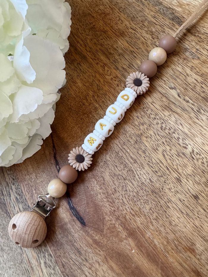 Attache tétine personnalisée - photo numéro 4