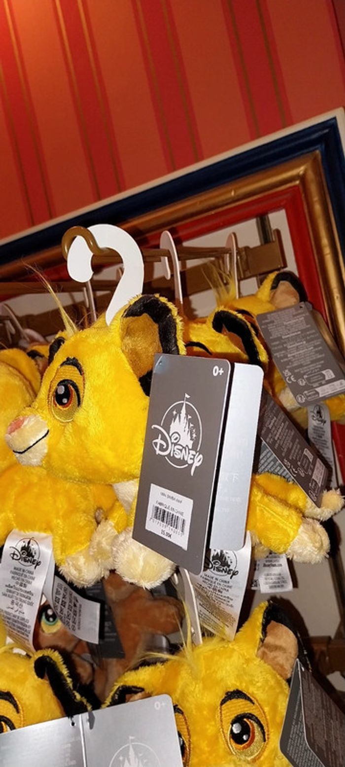 Pick-up Simba Naïf Disney - photo numéro 3