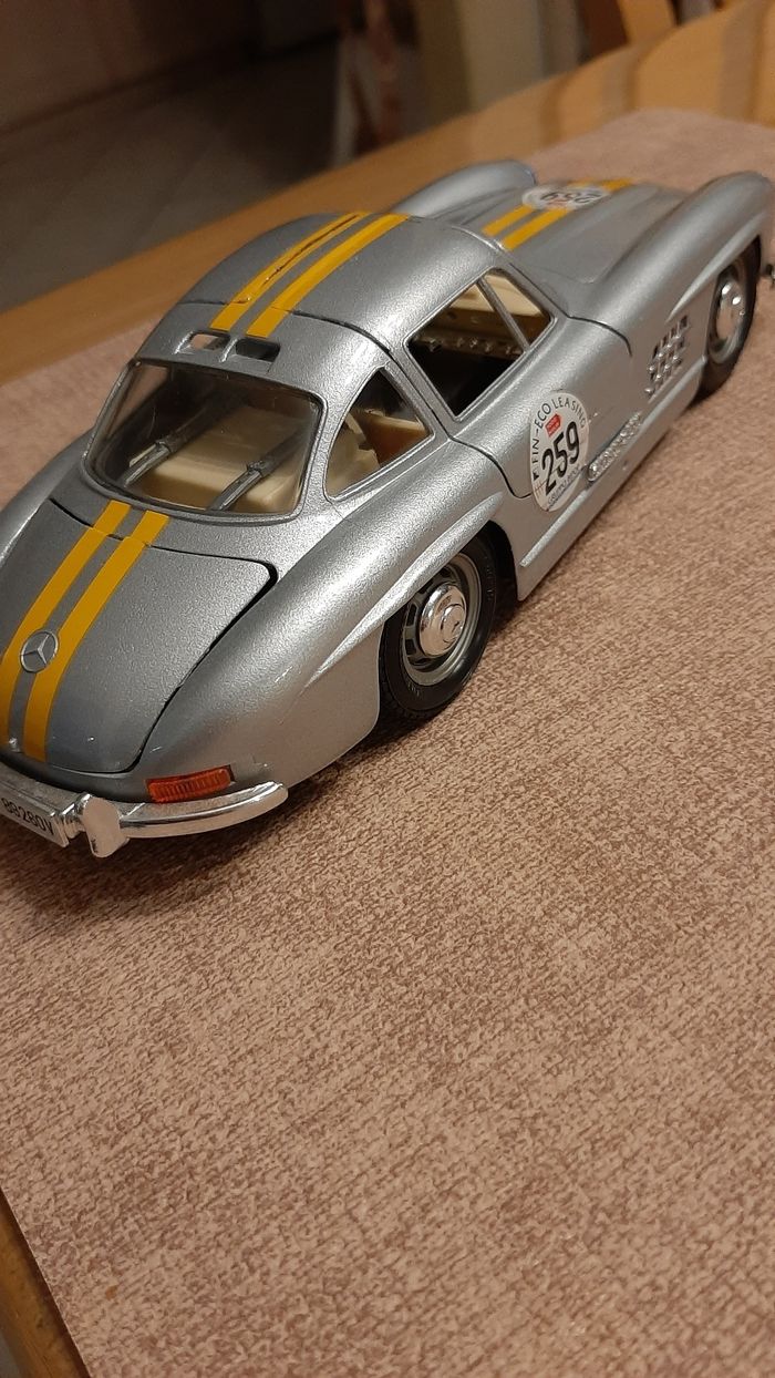 Voiture 1/24 - photo numéro 6