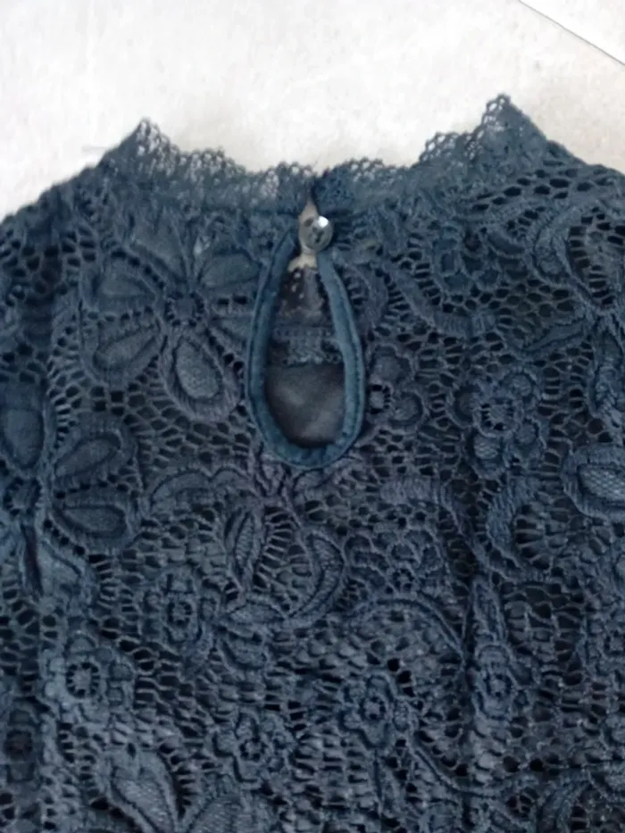 Débardeur en dentelle de chez Mim en taille - photo numéro 4